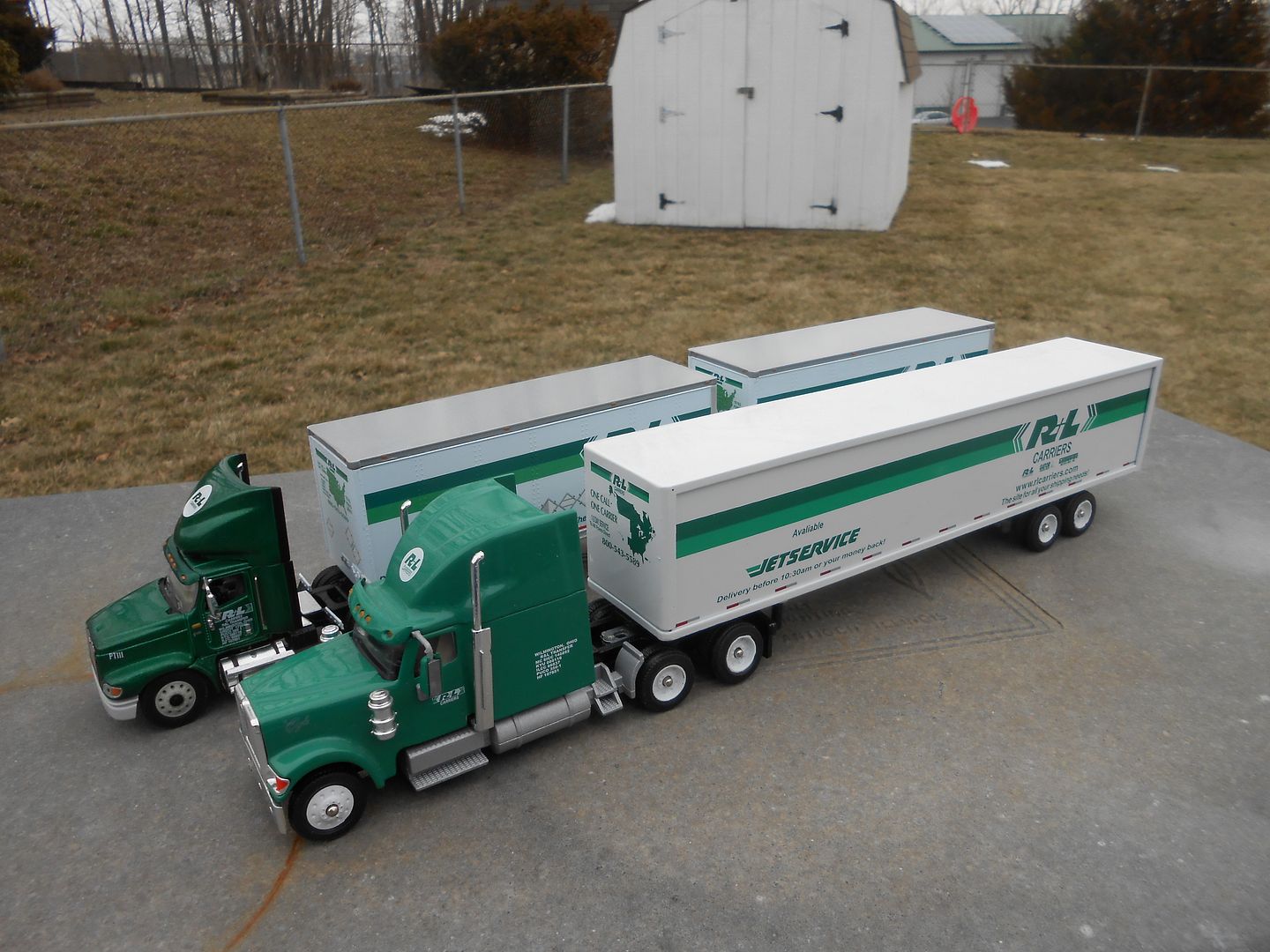 r&l carriers diecast truck
